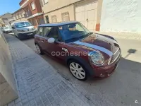 Usado Mini Cooper D 110 CV (80 kW) 2007 Granate Utilitario