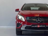 Usado Mercedes GLA180 Urban 122 CV (89 kW) 2016 Rojo SUV