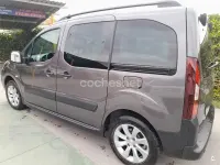 Usado Peugeot Partner Tepee Outdoor 110 CV (80 kW) 2016 Gris / plata Monovolumen