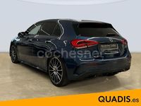 Usado Mercedes A180 AMG line 136 CV (100 kW) 2021 Azul Berlina