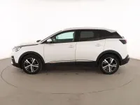 Usado Peugeot 3008 Allure 120 CV (88 kW) 2017 Blanco SUV