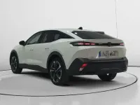 Usado Peugeot 408 Allure 131 CV (96 kW) 2023 Blanco SUV