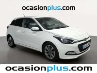 Usado Hyundai i20 75 CV (55 kW) 2016 Blanco Utilitario