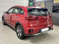 Usado Kia Niro 141 CV (103 kW) 2021 Granate SUV