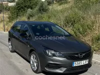 Usado Opel Astra Business 130 CV (95 kW) 2021 Gris / plata Familiar