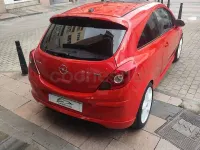 Usado Opel Corsa 150 CV (110 kW) 2009 Rojo Utilitario