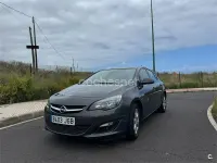 Usado Opel Astra Business 140 CV (102 kW) 2015 Gris / plata Berlina
