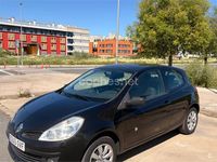 Usado Renault Clio II Authentique 68 CV (50 kW) 2010 Negro Berlina