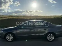 Usado VW Passat Advance 110 CV (80 kW) 2010 Gris / plata Berlina