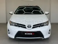 Usado Toyota Auris Business Edition 124 CV (91 kW) 2015 Blanco Berlina