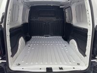 Usado Peugeot Partner S 100 CV (73 kW) 2023 Blanco Monovolumen