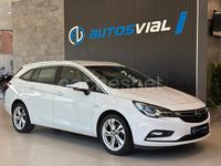 Usado Opel Astra Business 136 CV (100 kW) 2017 Blanco Familiar