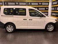 Usado VW Caddy 102 CV (75 kW) 2024 Blanco Monovolumen