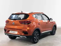 Usado MG ZS Luxury 106 CV (77 kW) 2023 Naranja SUV