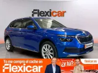Usado Skoda Kamiq Ambition 110 CV (80 kW) 2022 Azul SUV