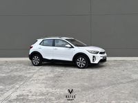 Usado Kia Stonic 84 HP (61 kW) 2023 Branco SUV