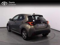 Usado Toyota Yaris Hybrid Active 116 CV (85 kW) 2024 Negro Utilitario