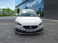 Usado Seat Leon Style 116 CV (85 kW) 2021 Blanco Familiar