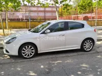 Usado Alfa Romeo Giulietta 170 CV (125 kW) 2011 Blanco Utilitario