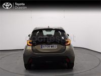 Usado Toyota Yaris Hybrid Active 116 CV (85 kW) 2024 Negro Berlina