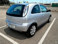 Usado Opel Corsa Enjoy 80 CV (58 kW) 2006 Gris / plata Utilitario