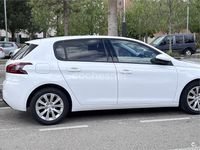 Usado Peugeot 308 Style 100 CV (73 kW) 2019 Blanco Berlina