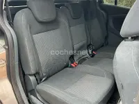 Usado Ford Grand C-Max Trend 115 CV (84 kW) 2013 Gris / plata Monovolumen