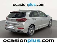 Usado Hyundai i30 120 CV (88 kW) 2022 Plateado Utilitario