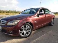 Usado Mercedes C200 Avantgarde 184 CV (135 kW) 2008 Granate Berlina