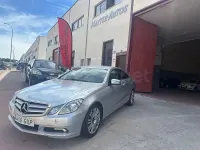 Usado Mercedes E250 Elegance 204 CV (150 kW) 2010 Gris / plata Coupe