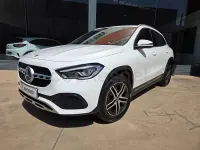 Usado Mercedes GLA200 150 CV (110 kW) 2022 Blanco SUV