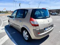 Usado Renault Scénic Dynamique 105 CV (77 kW) 2006 Beige Monovolumen