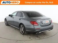 Usado Mercedes E220 194 CV (142 kW) 2017 Gris / plata Berlina