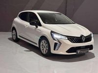 Uusi Renault Clio V Evolution 101 HP (74 kW) 2025 Valkoinen Viistoperä