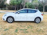 Usado Seat Leon Style 110 CV (80 kW) 2017 Blanco Berlina