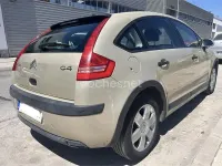 Usado Citroën C4 110 CV (80 kW) 2006 Beige Berlina