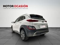 Usado Hyundai Kona Style 141 CV (103 kW) 2021 Blanco metalizado SUV