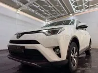 Usado Toyota RAV4 Advance 143 CV (105 kW) 2017 Blanco SUV