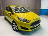 Usado Ford Fiesta Trend 100 CV (73 kW) 2014 Verde Utilitario