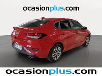 Usado Hyundai i30 120 CV (88 kW) 2019 Rojo Berlina
