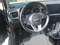 Usado Kia Ceed 100 CV (73 kW) 2022 Gris / plata Utilitario