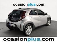 Usado Toyota Aygo X Play 72 CV (52 kW) 2024 Gris / plata SUV