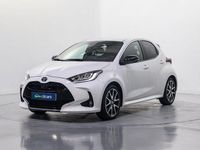 Usado Toyota Yaris Hybrid Style 75 CV (55 kW) 2022 Blanco