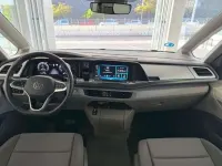 Usado VW Multivan 245 CV (180 kW) 2025 Plateado Monovolumen