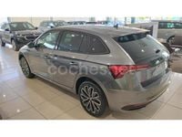Nuevo Skoda Scala 115 CV (84 kW) 2025 Gris / plata Utilitario