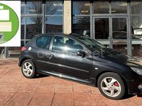 Usado Peugeot 206 90 CV (66 kW) 2006 Negro Berlina