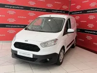 Usado Ford Courier Trend 75 CV (55 kW) 2017 Blanco Monovolumen