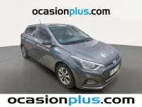 Usado Hyundai i20 84 CV (61 kW) 2020 Gris Utilitario