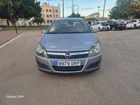 Usado Opel Astra Enjoy 100 CV (73 kW) 2006 Gris / plata Berlina