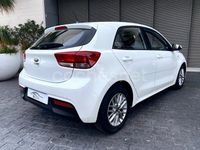 Usado Kia Rio 84 CV (61 kW) 2021 Blanco Berlina